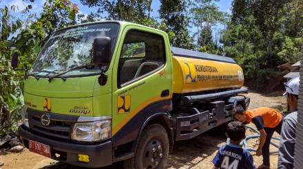 Bantuan Air Bersih Untuk Warga Masyarakat Desa Puyung Kecamatan Pule Kabupaten Trenggalek.