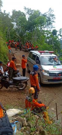 Relawan Sedekah Air Melakukan Pipanisasi Sejauh 1,2 Km di Desa Puyung 